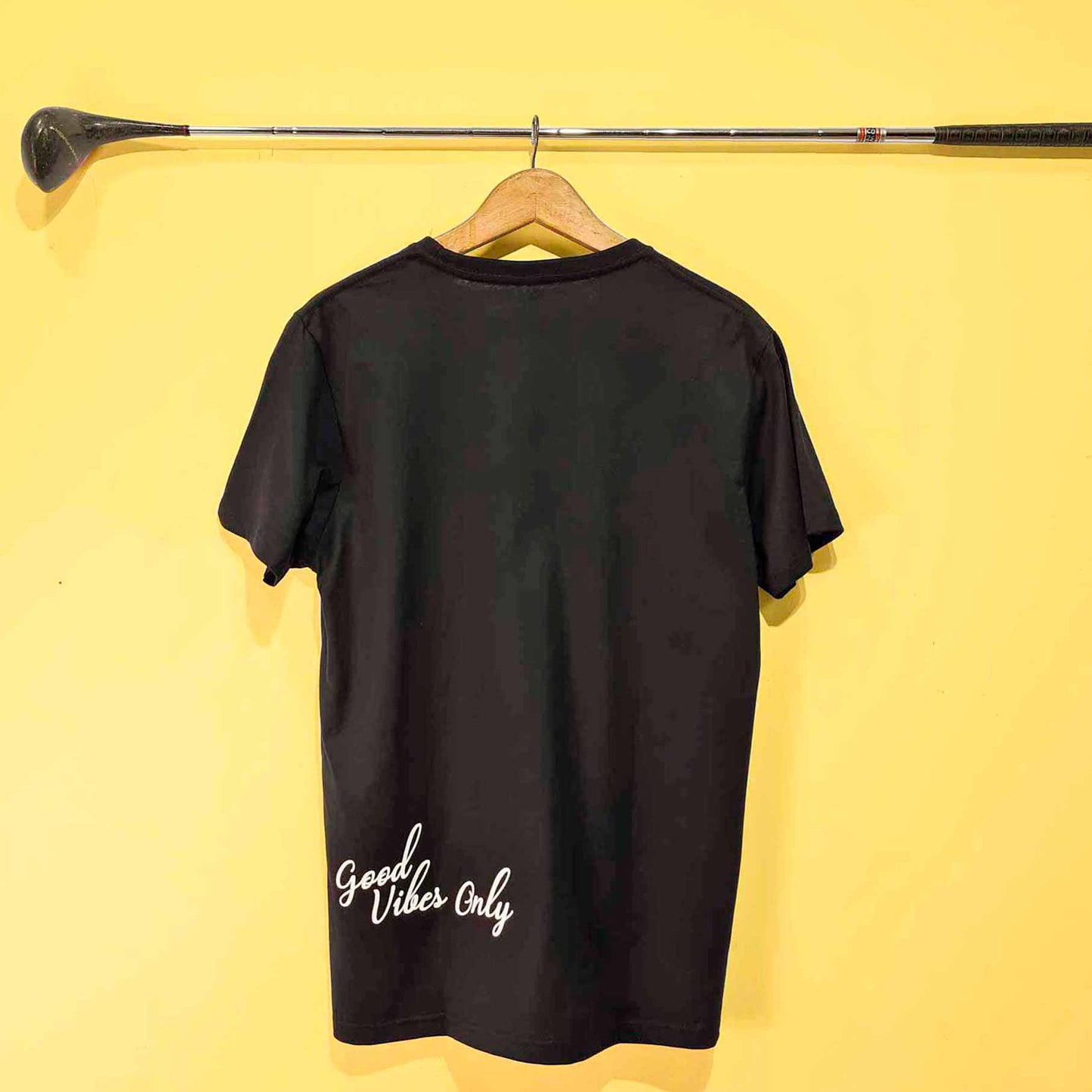 Camiseta Good Vibes Only Negra